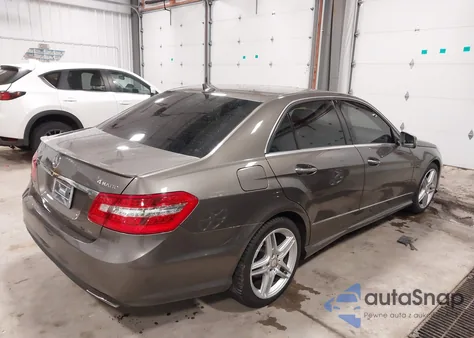 2013 Mercedes-Benz E 350 4Matic z USA, uszkodzony, nr VIN WDDHF8JB2DA738999